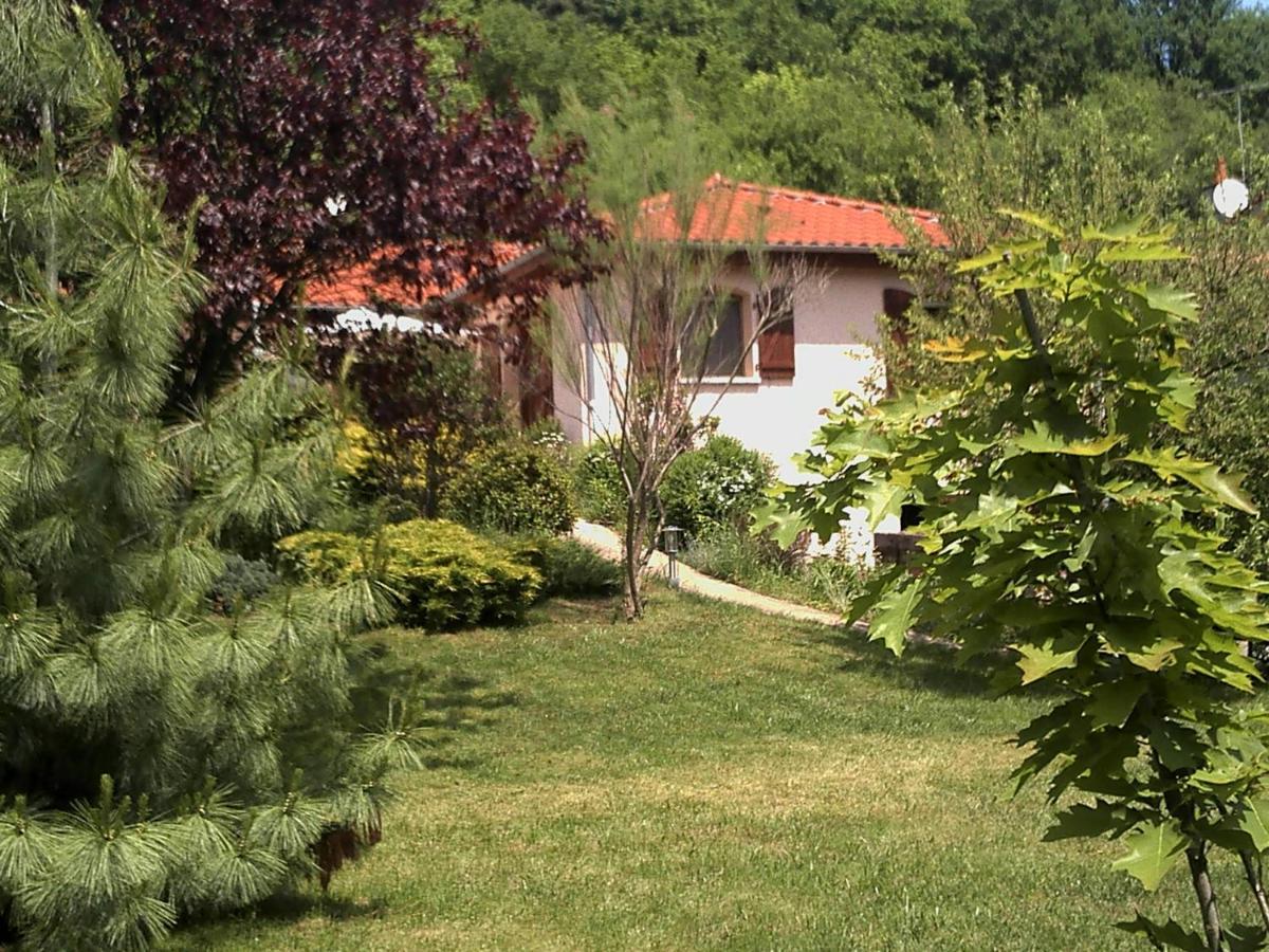 La Meizou, Gite - Chambres D Hotes A Champeix Kültér fotó