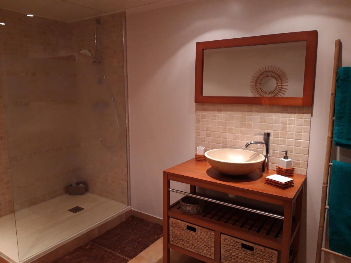 La Meizou, Gite - Chambres D Hotes A Champeix Kültér fotó